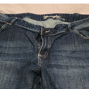 Wrangler Womans Bootcut Jeans - Indigo Blue Wash